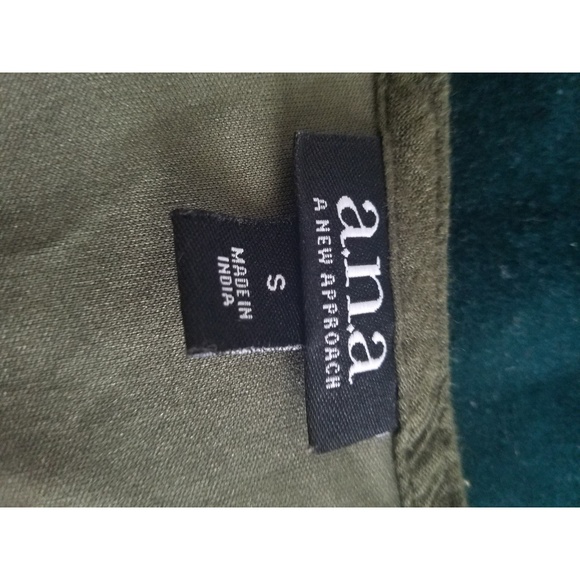 Dress - Picture 3 of 5